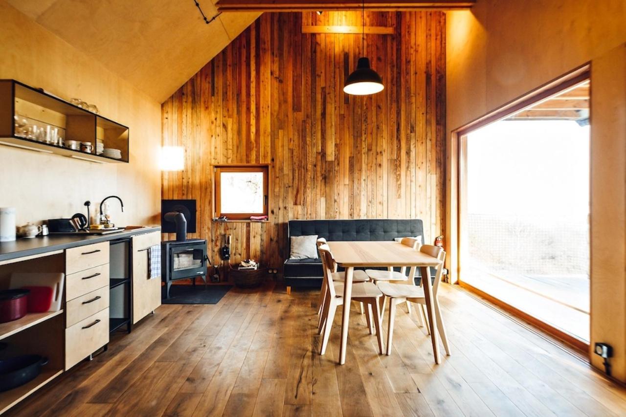 Tri Domky - Tiny Houses Depoltice المظهر الخارجي الصورة
